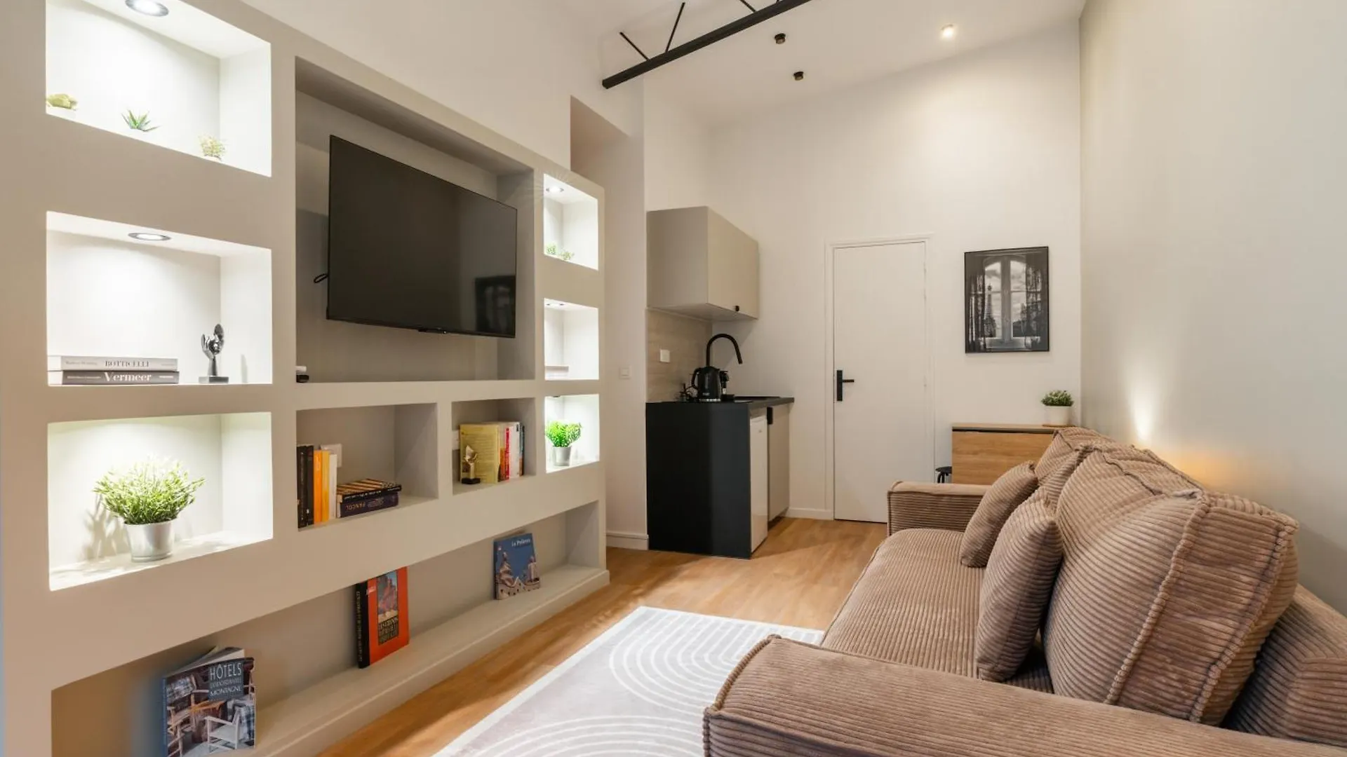 Stunning New Apartments In Paris