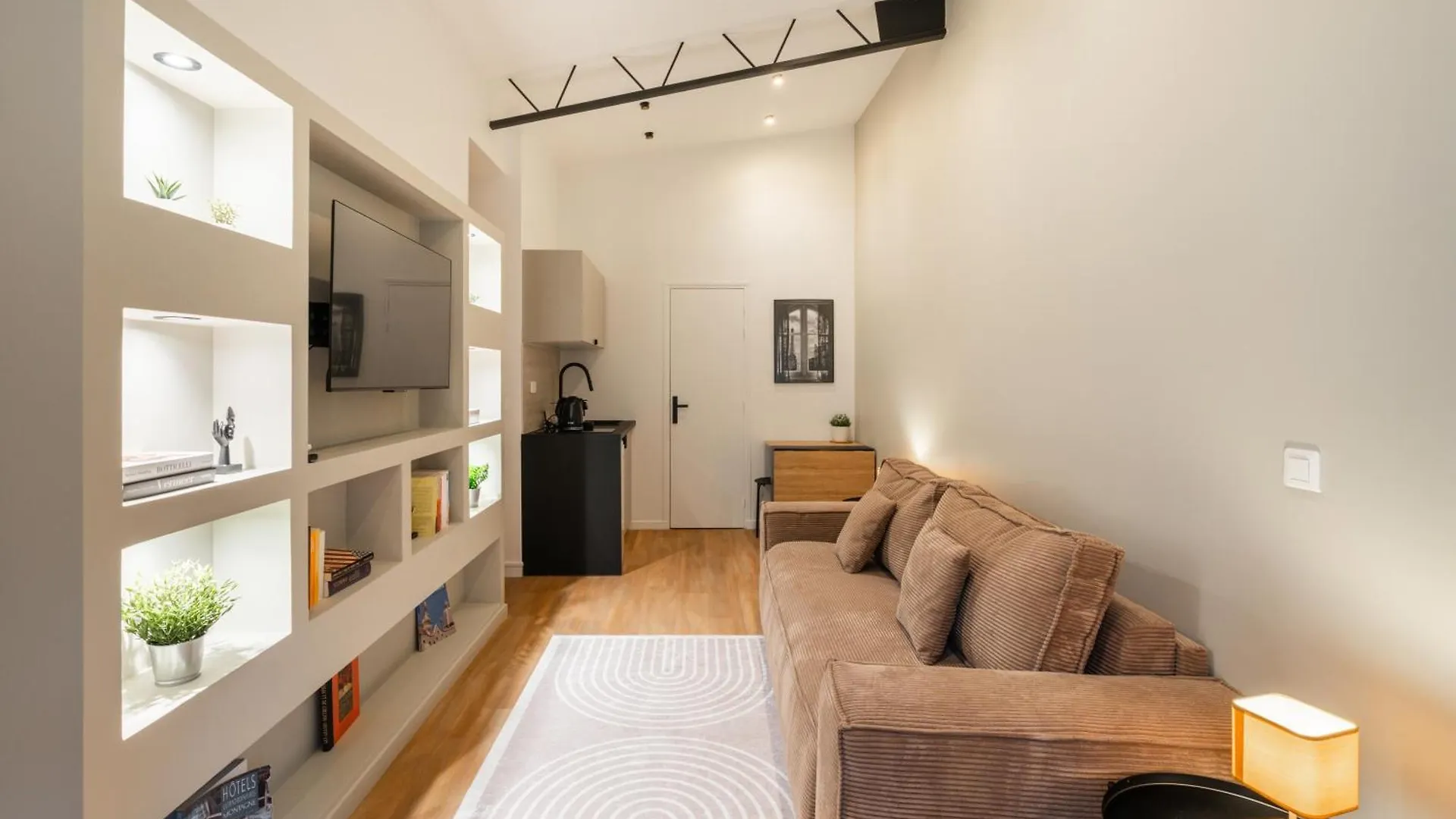 Stunning New Apartments In Paris 0*,