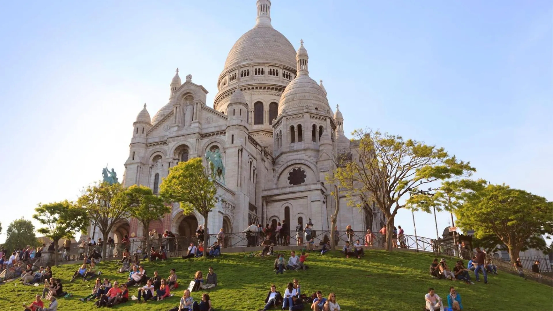 Stunning New Apartments In Paris